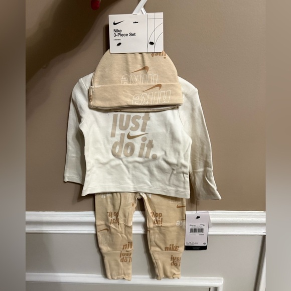 Nike Other - Nike Cream and Tan Infant Outfit